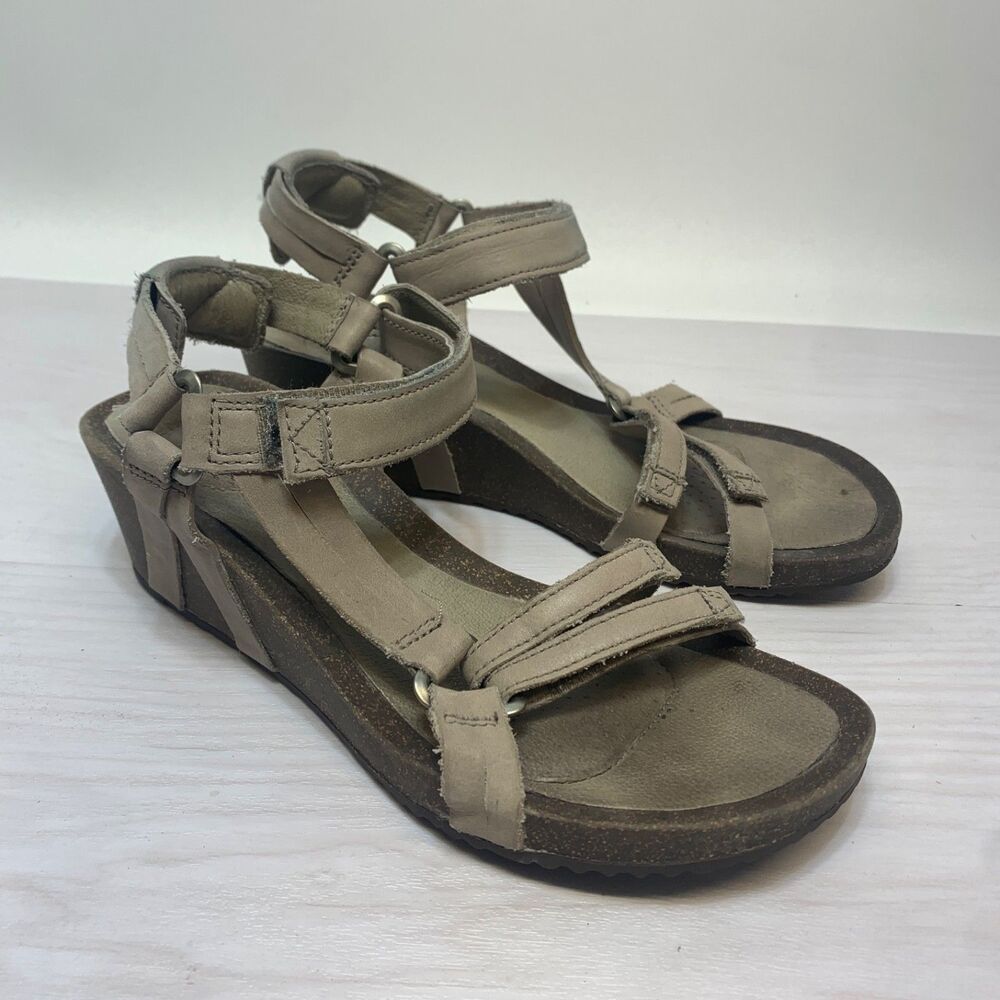 Teva Ysidro Universal Women's Size 6.5 Taupe Slip On Flip Flop Wedge‎ Sandals